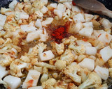Foto del paso 2 de la receta: Paella de arroz con coliflor y sepia