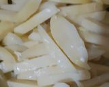 Foto langkah ke 2 dari resep Kentang goreng ala resto.