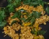 Foto langkah ke 4 dari resep Nasi Bakar Ayam Suwir Kemangi.