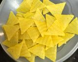 A picture of step 2 of Crispy Nachos Papad Bhel Chat.