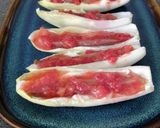 Foto del paso 7 de la receta: Endivias con sardina ahumada y vinagreta de fresas