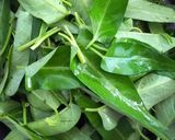 Foto langkah ke 1 dari resep Tumis Kangkung Saos Tiram #5resepterbaruku.