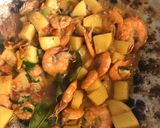 Foto langkah ke 4 dari resep Tumis Udang kentang.