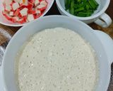Gambar langkah 2 resipi Cekodok Filament Crab Stick Sourdough.