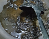 Foto langkah ke 2 dari resep Roasted Coconut Milk Tea.