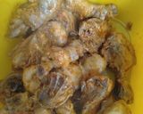 Foto langkah ke 5 dari resep Ayam Bumbu Hitam Madura.