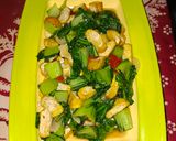 Foto langkah ke 4 dari resep Tumis Pokcoy Tahu Pedas.
