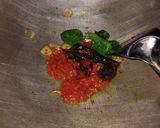 Foto langkah ke 2 dari resep Ikan Layang Kuah Kecap Pedas.