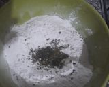 Foto del paso 1 de la receta: Pizza Casera saborizada extra rápida