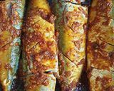 Foto langkah ke 4 dari resep Kembung Banjar Panggang Teflon.