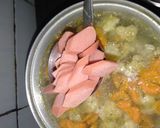 Foto langkah ke 5 dari resep Sup sosis.