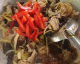 รูปขั้นตอนการทำที่ 3 ของ ผัดขิงหมู