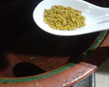 A picture of step 4 of Tamatar curry.