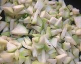 A picture of step 4 of Lauki ki sabzi.