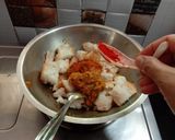 A picture of step 3 of Masala Pav.