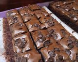 Foto langkah ke 8 dari resep Fudgy brownies shiny crust.