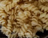Foto langkah ke 1 dari resep Fusilli Creamy Praktis Untuk Anak.