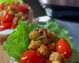 A picture of step 2 of Sautéed Chickpea Sandwich.