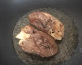 Hình bước làm 2 của món Tim heo nấu roti