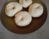 Foto langkah ke 3 dari resep Donat Sederhana Tanpa Telur & Kentang.
