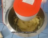 Foto langkah ke 3 dari resep Donat Tanpa Telur & Susu.