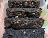 Foto langkah ke 4 dari resep Fudgy Brownies shiny crust.