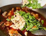 A picture of step 4 of Paella Valenciana 🥘.