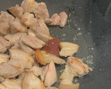 A picture of step 2 of Dry Pot Hand-Torn Cabbage.