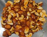 बटरस्कॉच केक (buttersocth cake recipe in marathi) रेसिपी स्टेप 6 फोटो 