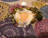 Foto del paso 6 de la receta: Huevos en colchón de vegetales al wok