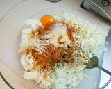 รูปขั้นตอนการทำที่ 1 ของ Onion Bhaji - หอมใหญ่ทอด