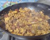 Foto del paso 2 de la receta: Arroz chaufa con pollo, pernil de cerdo y chorizos