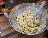 Foto del paso 4 de la receta: Ensaladilla de aguacate y gambas