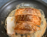 Foto del paso 2 de la receta: Salmón en salsa cremosa😋😋