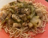 A picture of step 4 of Yakisoba noodles with starchy sauce.
