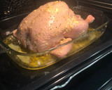 Foto del paso 7 de la receta: Pollo asado al horno con cerveza