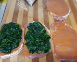 Foto del paso 4 de la receta: Lomo de cerdo adobado en casa, con relleno de espinacas y queso