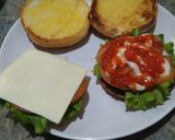 Foto langkah ke 2 dari resep Burger KW.