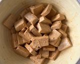 A picture of step 2 of Cashew Tofu (or Chicken).