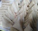 A picture of step 2 of Vegetable samosa.