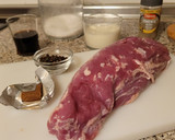 Foto del paso 1 de la receta: Solomillo de cerdo con salsa de ratafía y pimienta negra