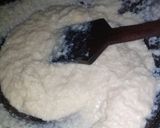 A picture of step 4 of Mango milk cake.