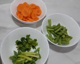 Foto langkah ke 4 dari resep Sop Ayam Rempah Khas Padang.