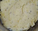 Foto langkah ke 2 dari resep Potato Cheese Bread (Takaran sendok).
