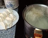 Foto del paso 2 de la receta: Fideos de Arroz con Toque "Sichuan" 🍜🥢🥕🍄🧅🫑