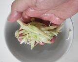 Foto langkah ke 4 dari resep Bibim Guksu Fusion.