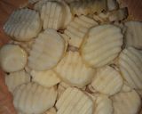 A picture of step 1 of Fried potatoes and cabbage sauces.