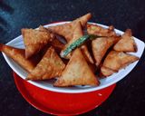 வெங்காய குட்டி சமோசா(mini onion samosa recipe in tamil) ரெசிபி ஸ்டேப் 5 புகைப்படம்