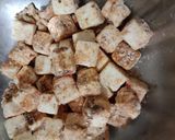 A picture of step 2 of Schezwan paneer crispy.
