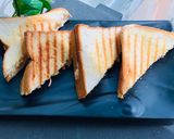 A picture of step 4 of Coleslaw Sandwich.